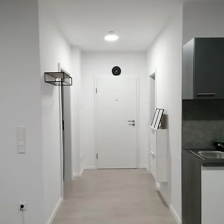 Estrella24 Living Santiago * Херне